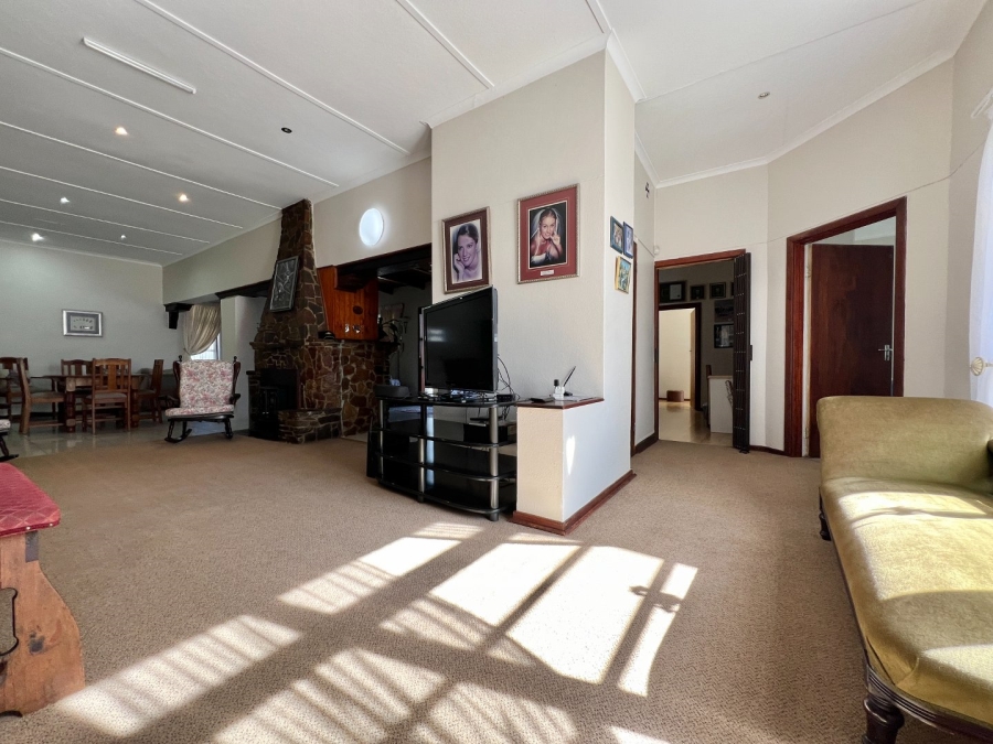 4 Bedroom Property for Sale in Sunridge Park Eastern Cape